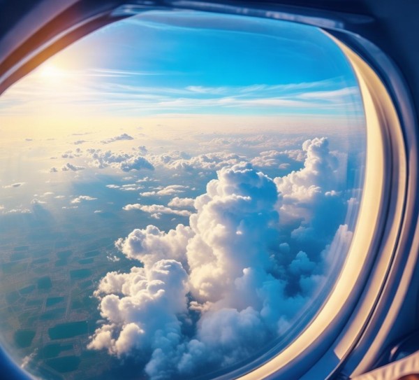 空中仙境之旅，云端美景尽收眼底,云端之上，尽享美景—坐飞机看风景的奇妙之旅,交织,第1张